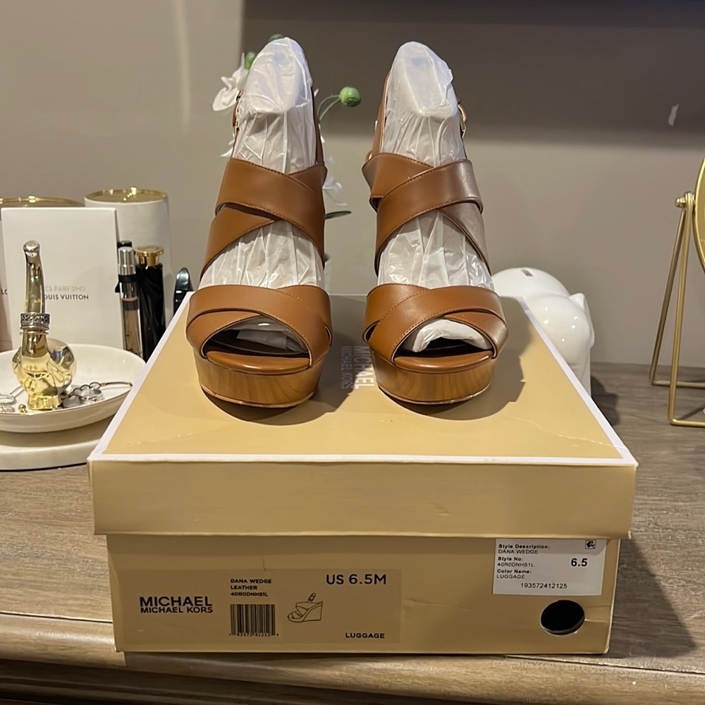 Michael Kors Dana Wedge